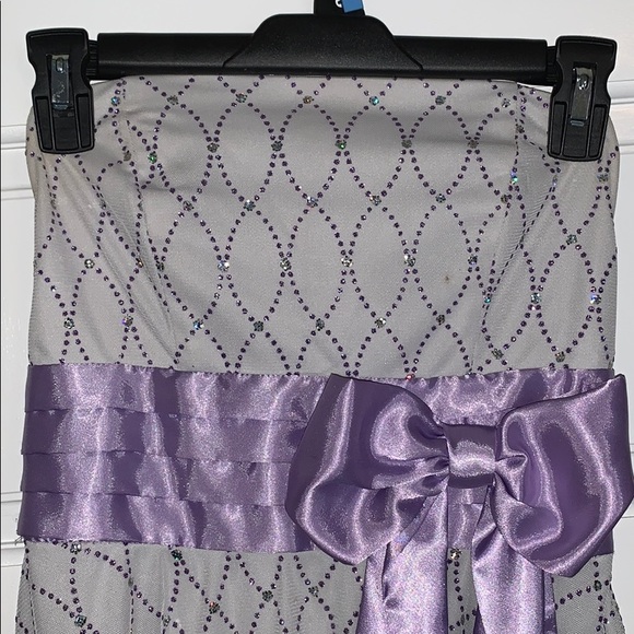 Dress - Picture 2 of 5